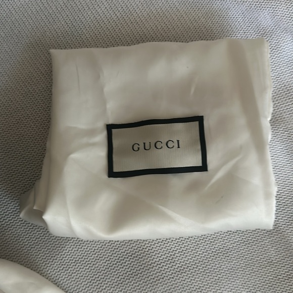 stylish black leather woman’s Princetown Gucci slides . Perfect for Fall/Winter - Picture 5 of 5